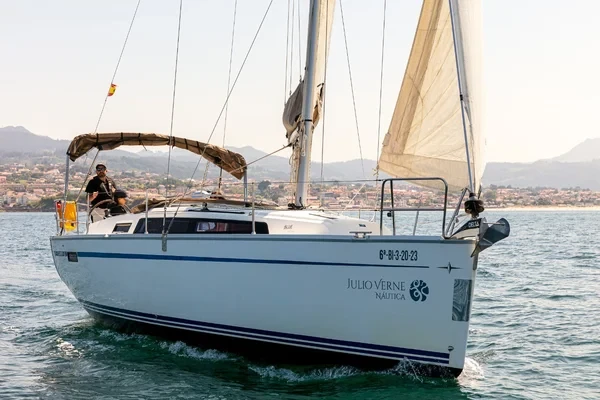 Bavaria 34 - Boatscribe.com