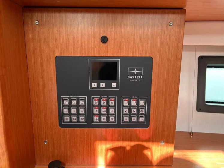 Bavaria C42 - Boatscribe.com