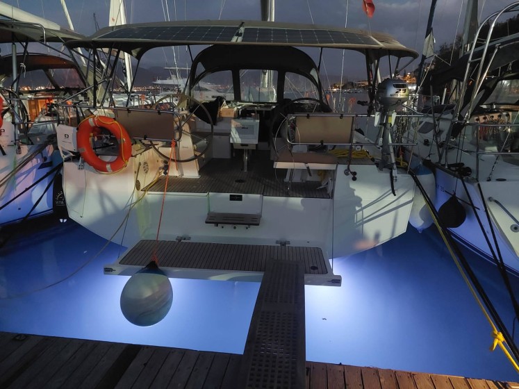 Bavaria C42 - Boatscribe.com