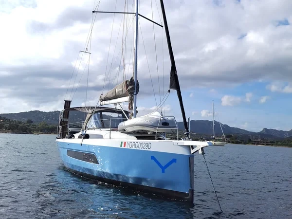 Dufour 37 - Boatscribe.com