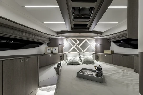 Galeon 440 Fly - Boatscribe.com