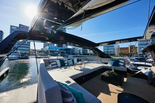 Wave 50 - Boatscribe.com