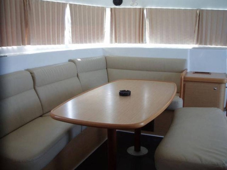 Lagoon 420 - Boatscribe.com