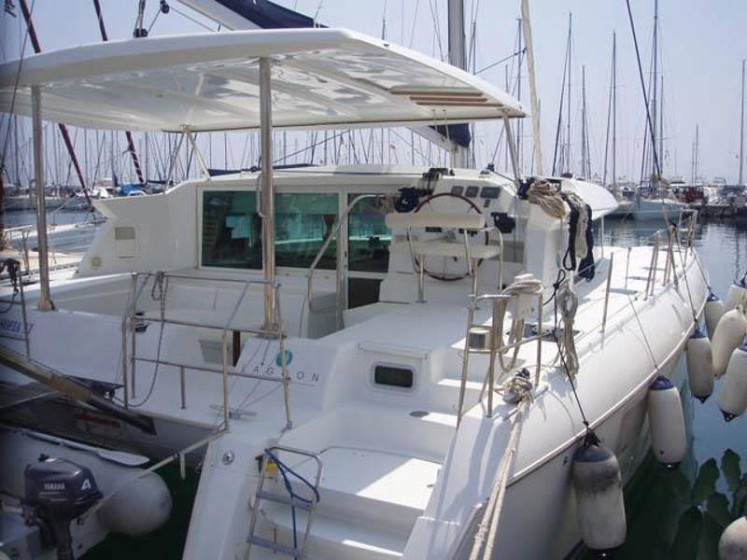 Lagoon 420 - Boatscribe.com