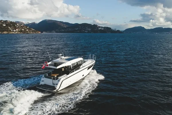 Skilso 35 Panorama - Boatscribe.com