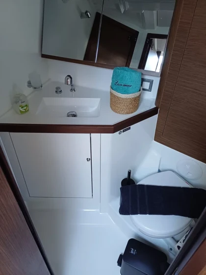 Oceanis 46.1 - Boatscribe.com