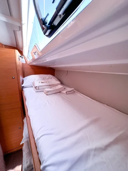 Dufour 430 - Boatscribe.com