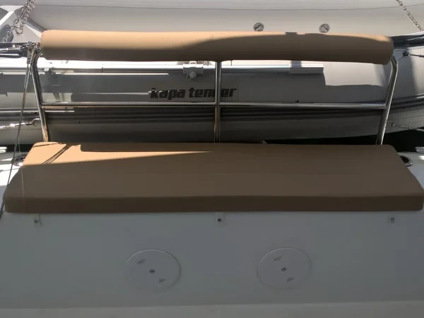 Lagoon 42 - Boatscribe.com