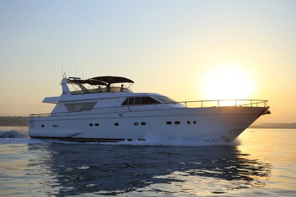 Alalunga 78 - Boatscribe.com