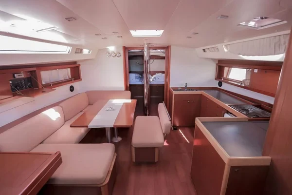 Oceanis 48 - Boatscribe.com