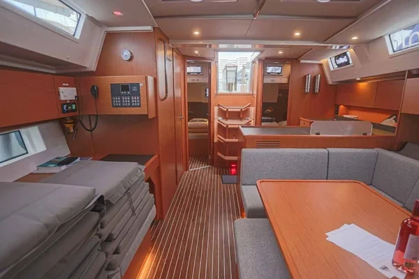 Bavaria C45 - Boatscribe.com