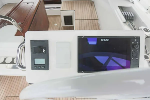 Bavaria C45 - Boatscribe.com