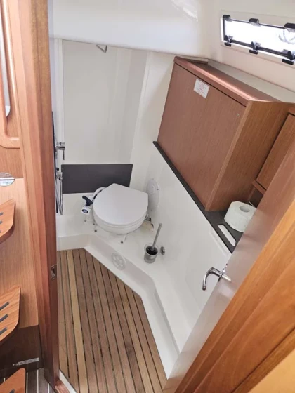Bavaria 34 Cruiser - Boatscribe.com