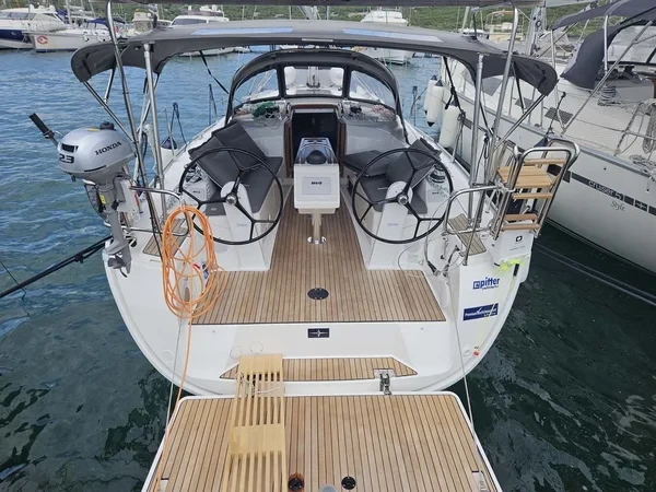 Bavaria 34 Cruiser - Boatscribe.com