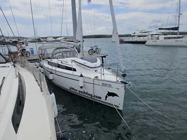 Bavaria 34 Cruiser - Boatscribe.com