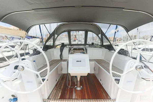 Bavaria C38 - Boatscribe.com