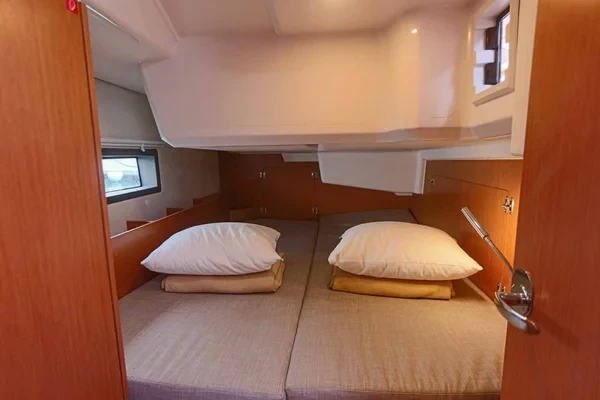 Bavaria C38 - Boatscribe.com