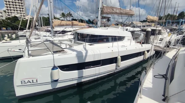 Bali 4.2 - Boatscribe.com