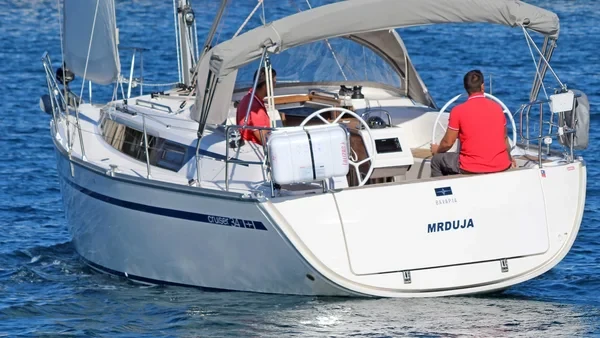 Bavaria 34 Cruiser - Boatscribe.com
