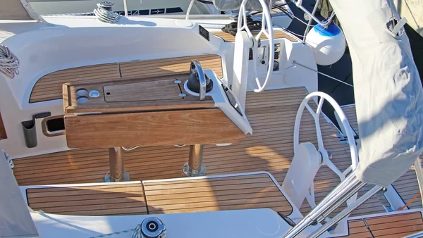 Bavaria 34 Cruiser - Boatscribe.com