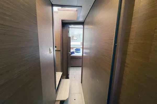 Lagoon 42 - Boatscribe.com