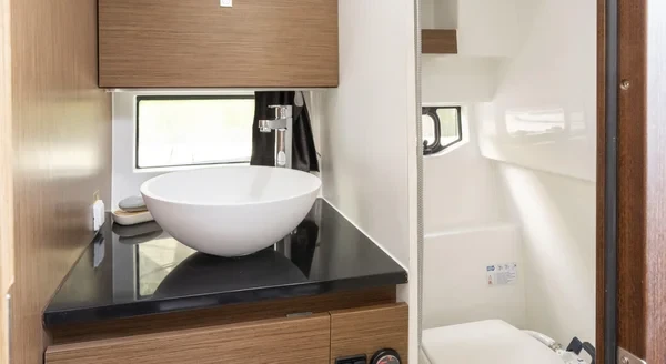 Beneteau Flyer 9 Sundeck - Boatscribe.com