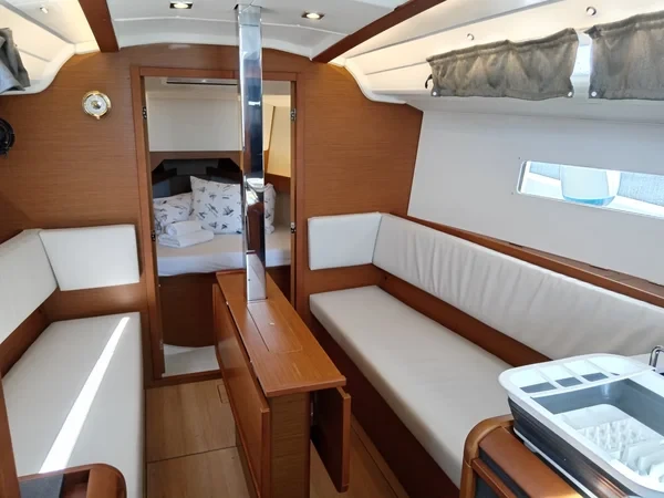 Sun Odyssey 349 - Boatscribe.com