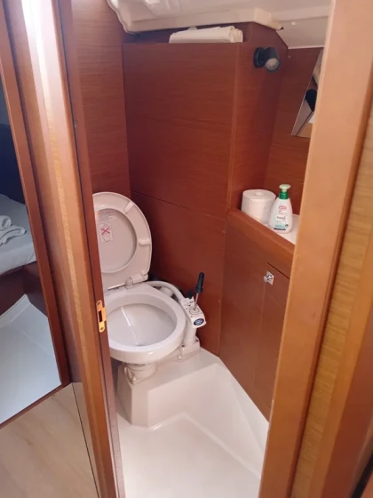 Sun Odyssey 349 - Boatscribe.com