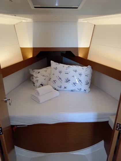 Sun Odyssey 349 - Boatscribe.com