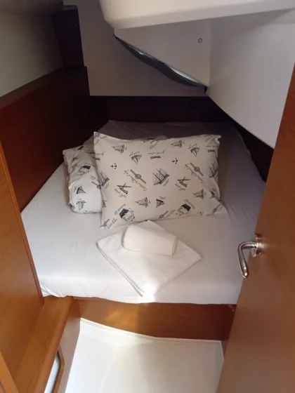 Sun Odyssey 349 - Boatscribe.com