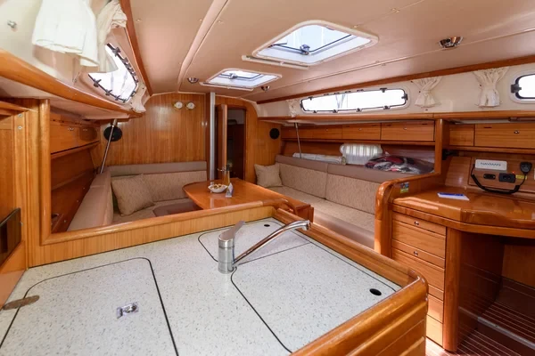 Bavaria 34 Cruiser - Boatscribe.com