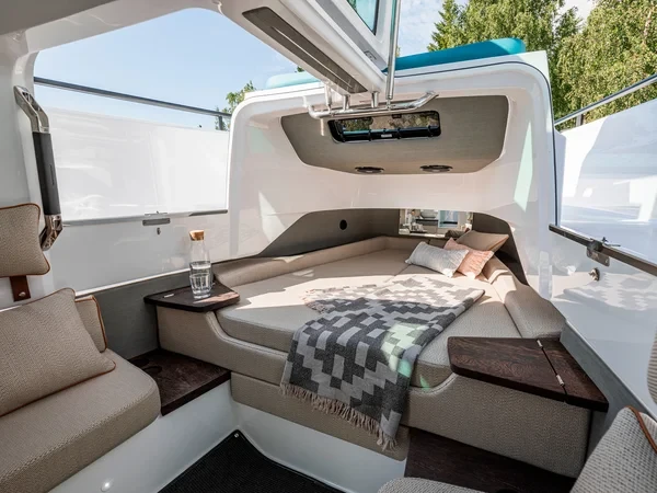 Axopar 37 XC Cross Cabin - Boatscribe.com