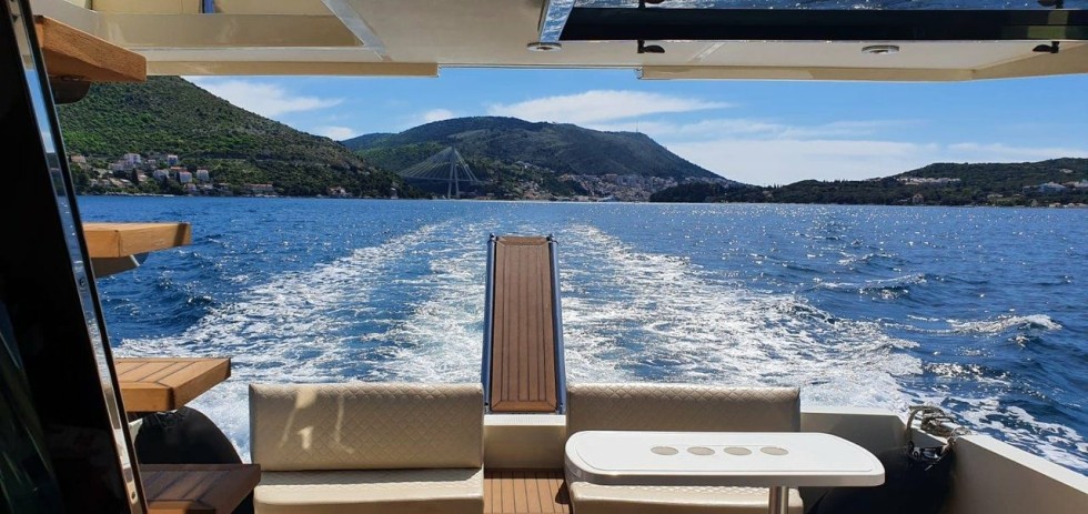 Ferretti 43 Fly - Boatscribe.com