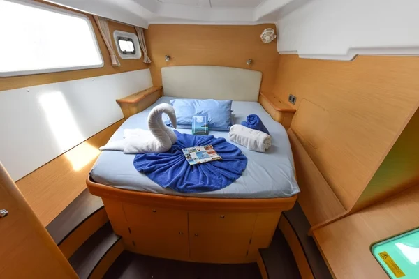 Lagoon 440 - Boatscribe.com