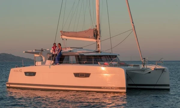 Astrea 42 - Boatscribe.com