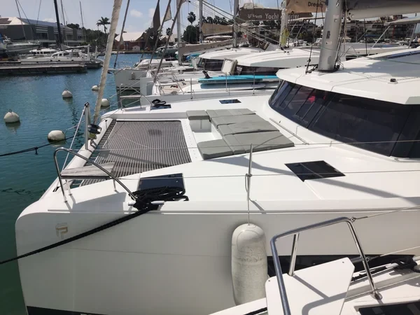 Astrea 42 - Boatscribe.com
