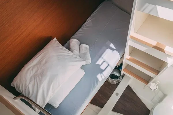 Jeanneau 54 - Boatscribe.com