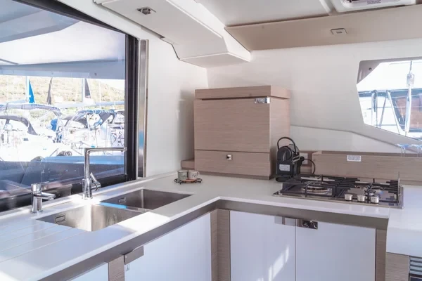 Tanna 47 - Boatscribe.com