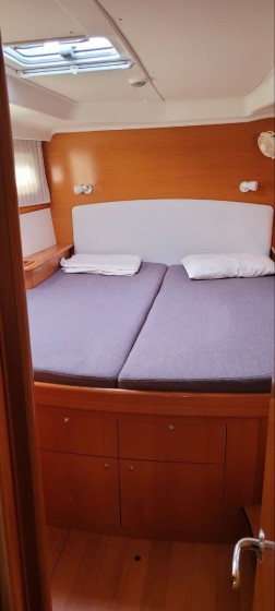 Lagoon 440 - 4 + 1 cab. - Boatscribe.com