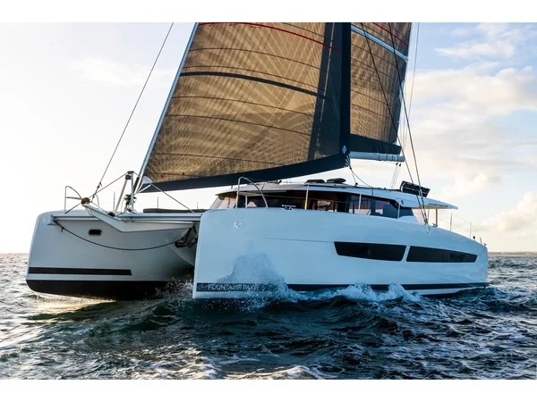 Aura 51 - Boatscribe.com