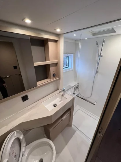 Lagoon 46 - Boatscribe.com