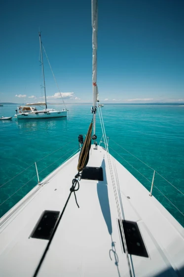 Bavaria C42 - Boatscribe.com