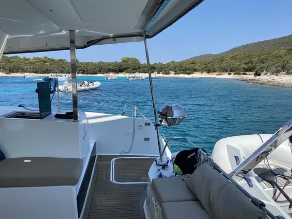 Lucia 40 - Boatscribe.com
