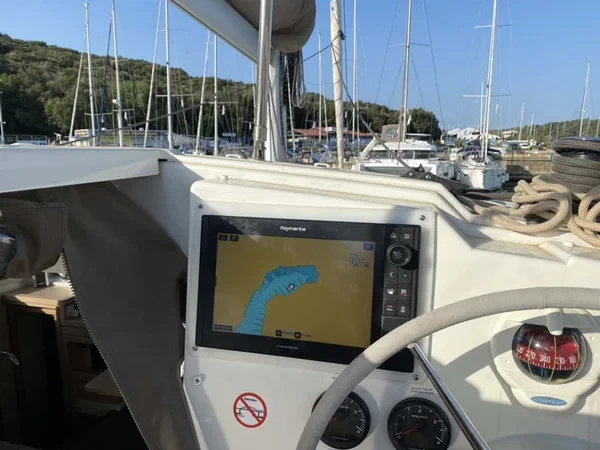 Lucia 40 - Boatscribe.com
