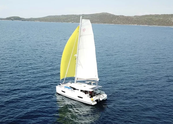 Lucia 40 - Boatscribe.com