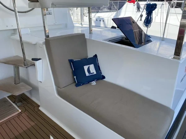 Lucia 40 - Boatscribe.com