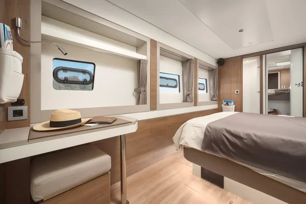 Bali 5.4 - Boatscribe.com