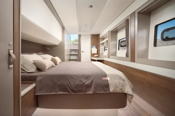 Bali 5.4 - Boatscribe.com