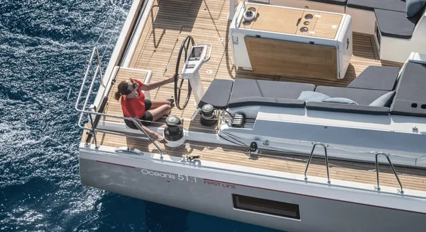 Oceanis 51.1 - Boatscribe.com