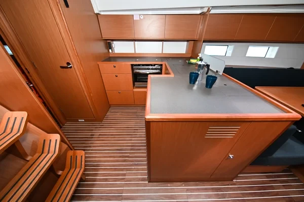 Bavaria C50 - Boatscribe.com